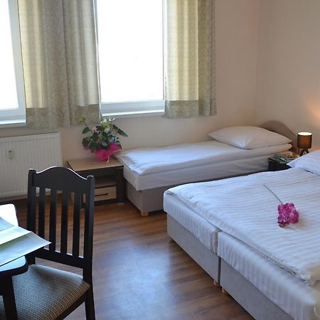 Hostel Dom Turysty PTTK w Międzyzdrojach Międzyzdroje Zewnętrze zdjęcie