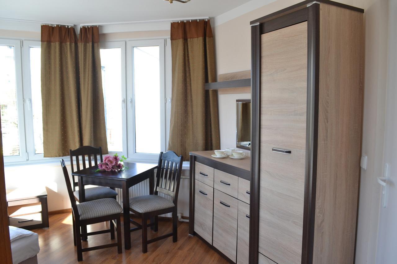 Hostel Dom Turysty PTTK w Międzyzdrojach Międzyzdroje Zewnętrze zdjęcie