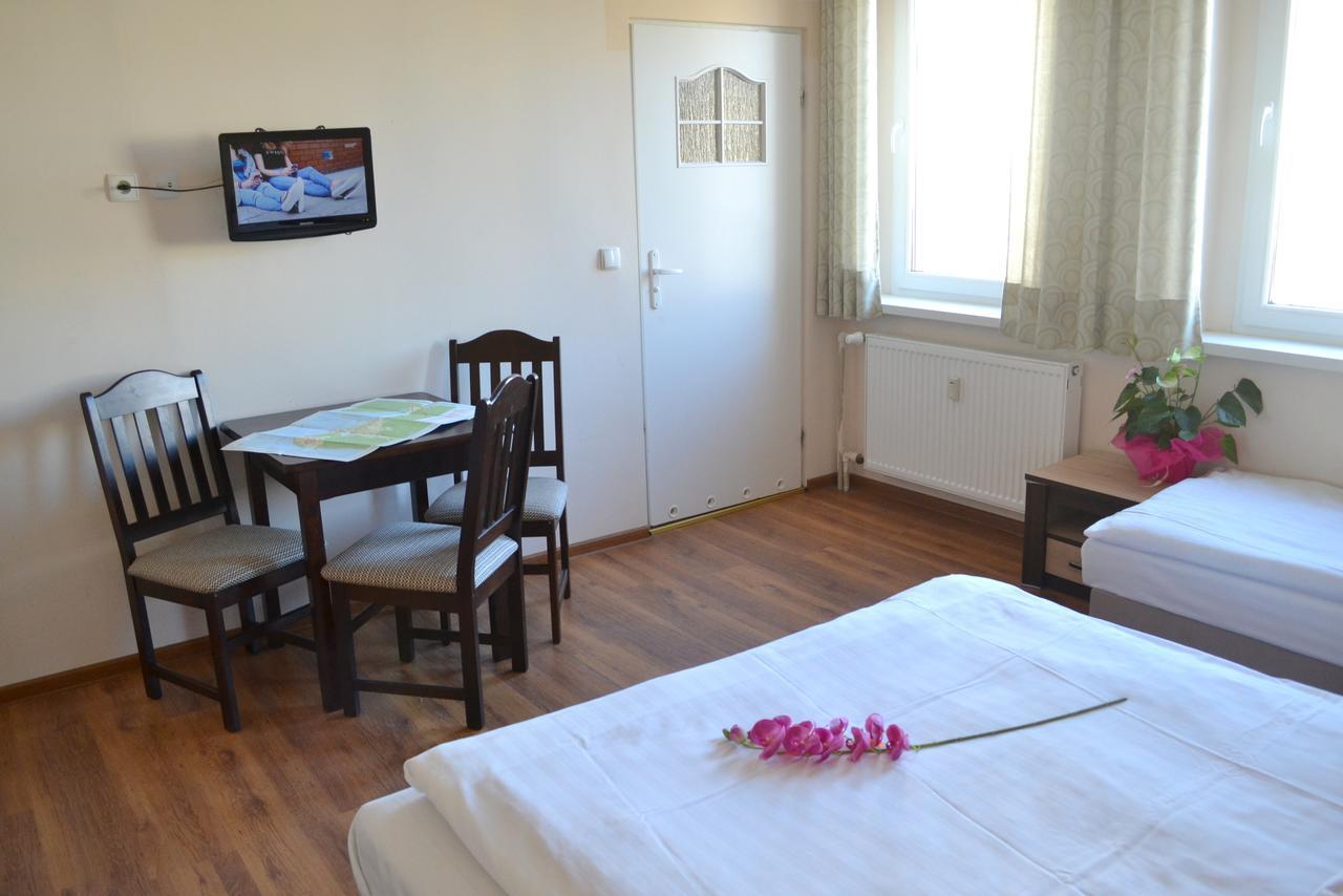 Hostel Dom Turysty PTTK w Międzyzdrojach Międzyzdroje Zewnętrze zdjęcie